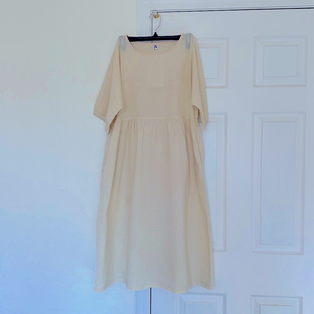 Beautiful linen dress, NWTs!